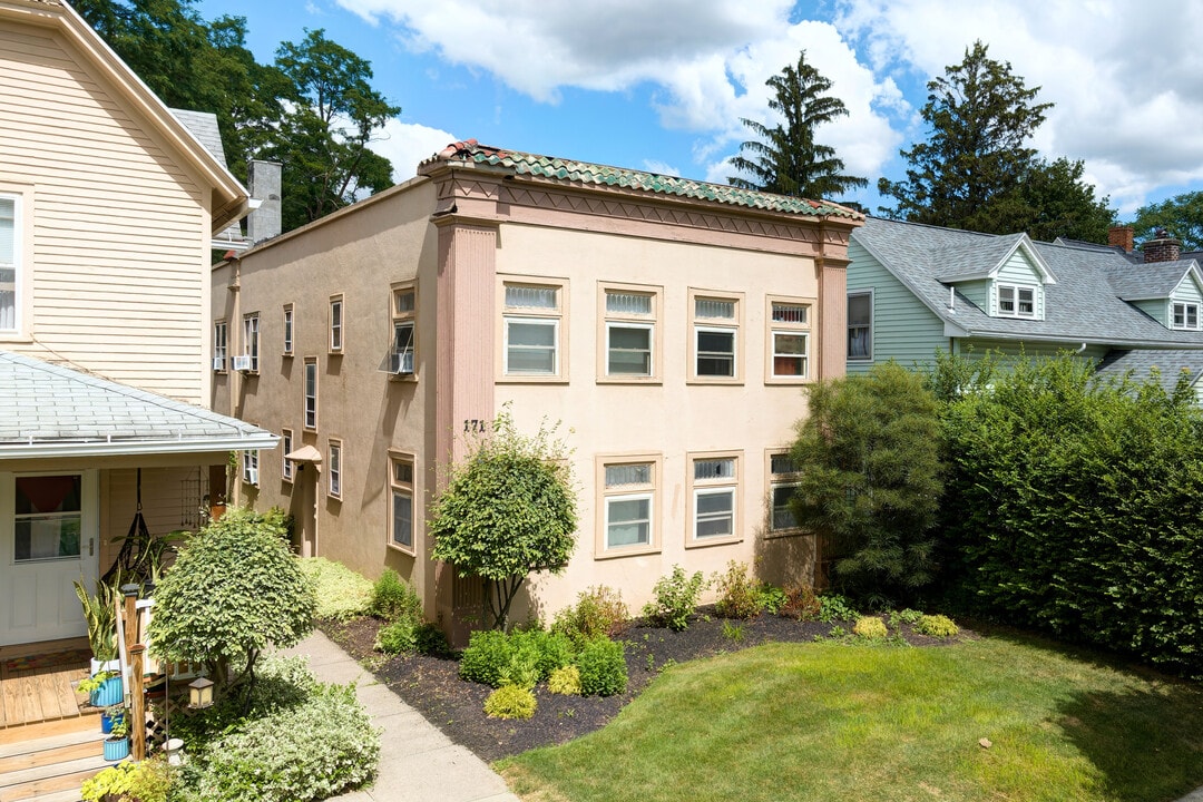 171-179 Berkeley St in Rochester, NY - Foto de edificio