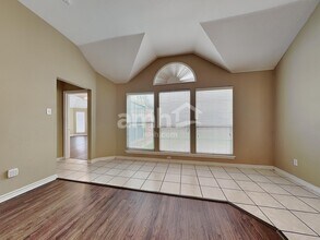 7441 Sweet Meadows Dr in Fort Worth, TX - Building Photo - Building Photo