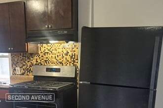 7518 S Merrill Ave in Chicago, IL - Foto de edificio - Building Photo