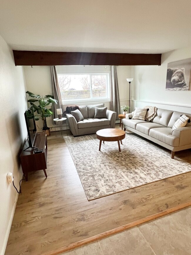 property at 11527 Heritage Ct