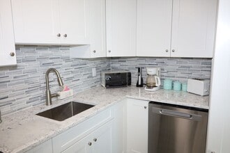 58 N Collier Blvd in Marco Island, FL - Building Photo - Building Photo