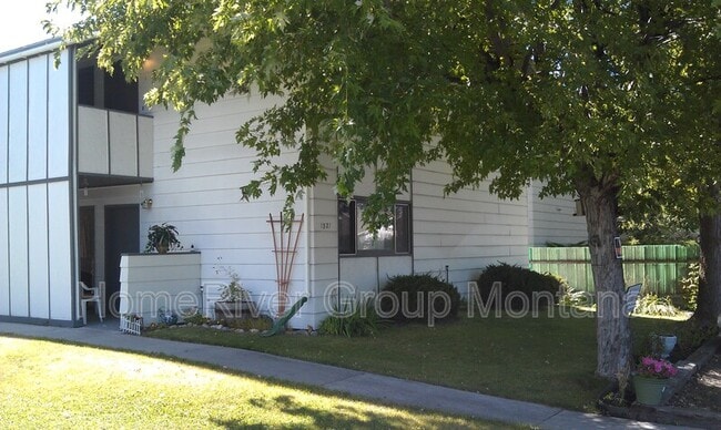 property at 1321 S 2nd St W