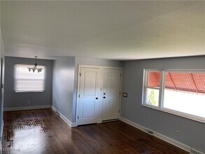 5014 E 71st St in Cleveland, OH - Building Photo - Building Photo