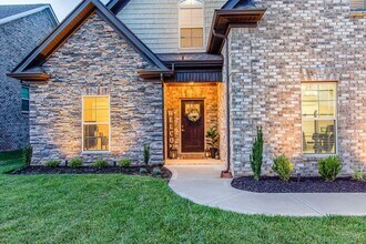5322 Honeybee Dr in Murfreesboro, TN - Building Photo - Building Photo