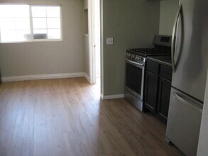 253 Leighton Dr in Ventura, CA - Building Photo - Building Photo