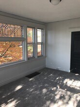 1710 Greysolon Rd, Unit 2 Bedroom in Duluth, MN - Building Photo - Building Photo