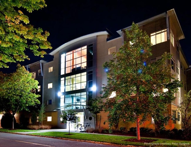 The Arcade in Eugene, OR - Foto de edificio - Building Photo