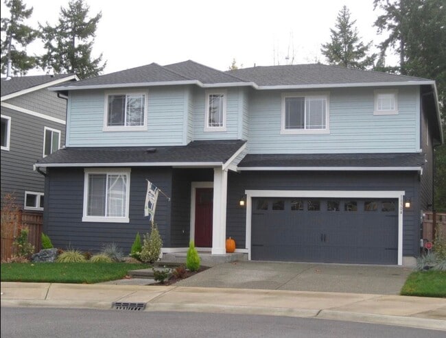 property at 18504 139th St E