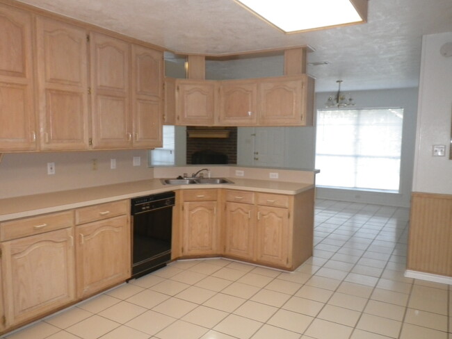 301 Rosemary Ln in College Station, TX - Building Photo - Building Photo