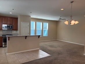 2051 Virginia Lake Way in Reno, NV - Building Photo - Building Photo