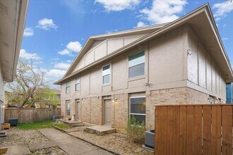 1313 Southport Dr in Austin, TX - Building Photo - Building Photo