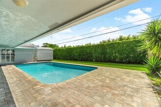5807 NE 21st Ave in Fort Lauderdale, FL - Building Photo - Building Photo