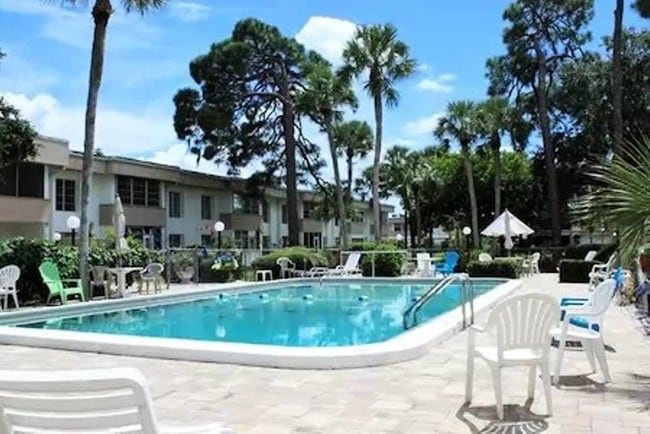 21320 Brinson Ave, Unit 219 in Port Charlotte, FL - Building Photo - Building Photo