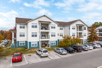 Campus Lodge in Columbia, MO - Foto de edificio - Building Photo