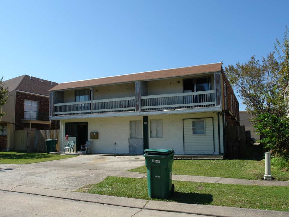 3633 Martinique Ave in Kenner, LA - Foto de edificio