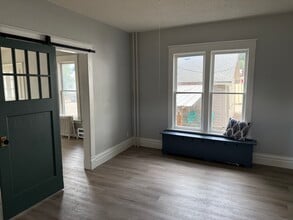 303 E Indiana Ave in Coeur d'Alene, ID - Building Photo - Building Photo