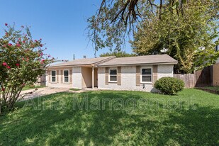 417 Green Canyon Dr in Mesquite, TX - Building Photo