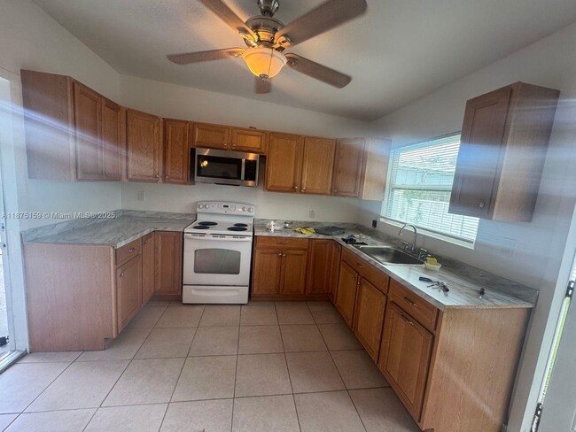 property at 1621 Madison St