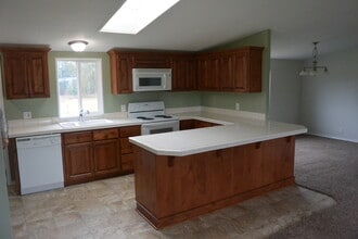 10409 NE 311th St in Battle Ground, WA - Building Photo - Building Photo