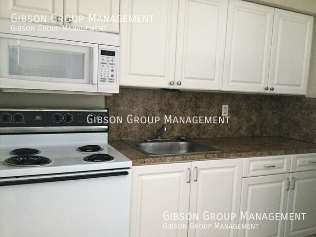 1108 NW 5th Ave-Unit -1 in Fort Lauderdale, FL - Foto de edificio - Building Photo