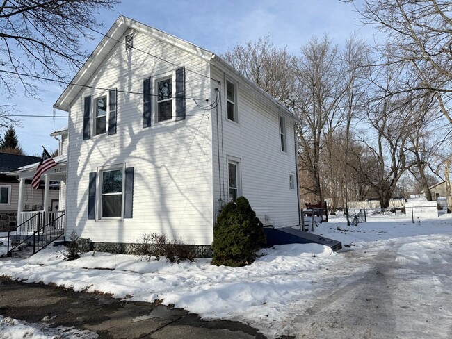 308 E Argyle St in Jackson, MI - Foto de edificio - Building Photo
