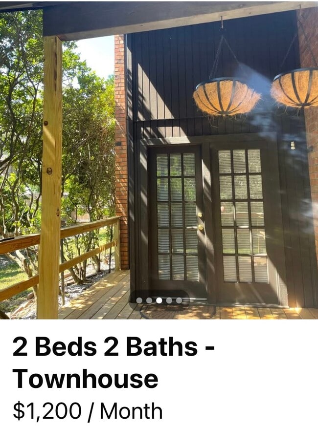 property at 931 Retreat St E