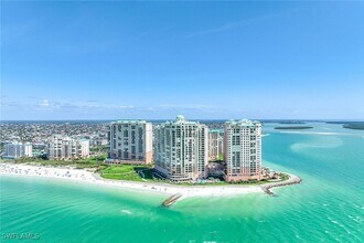 930 Cape Marco Dr in Marco Island, FL - Building Photo - Building Photo