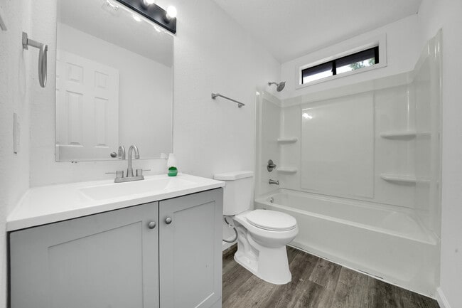 161 County Road 1135 in Lone Oak, TX - Building Photo - Building Photo