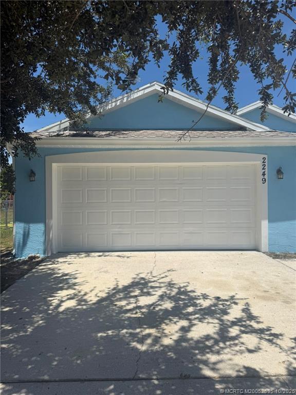 2249 SE Friendship St in Port St. Lucie, FL - Foto de edificio - Building Photo