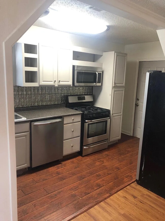 411 S E St in Pensacola, FL - Building Photo - Building Photo