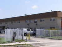 Parkway House Apartments in Miami, FL - Foto de edificio - Building Photo