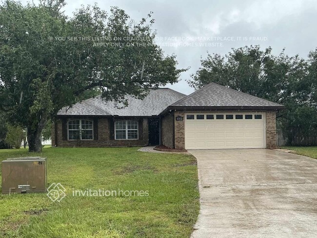 property at 11572 Twin Oaks Dr