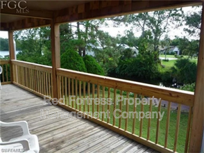 2131 Waylife Ct in Alva, FL - Foto de edificio - Building Photo