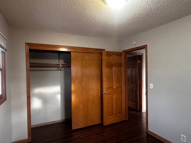 4573 Main St NE, Unit 4573 in Fridley, MN - Building Photo - Building Photo