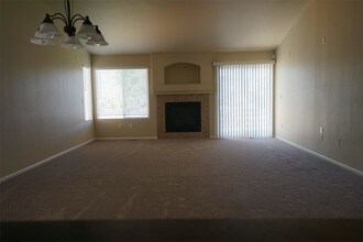 7468 Skyline Way in Longmont, CO - Building Photo - Building Photo