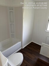 102 Hoover Ln in Satsuma, FL - Building Photo - Building Photo