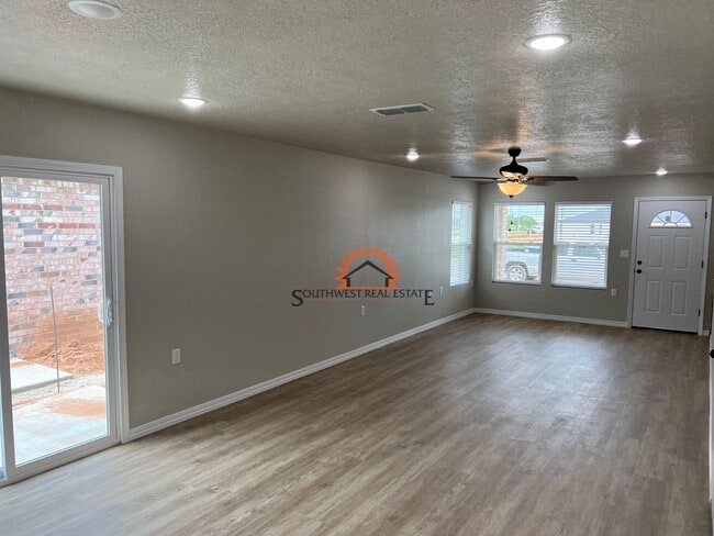 1320 Sonora Rd-Unit -B in Clovis, NM - Building Photo - Building Photo