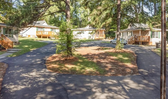 16 Village Terrace Dr in Rockingham, NC - Building Photo - Building Photo