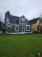 515 Irving St in Bellingham, WA - Foto de edificio - Building Photo