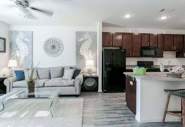 The Cove Apartments in Ingleside, TX - Building Photo - Building Photo