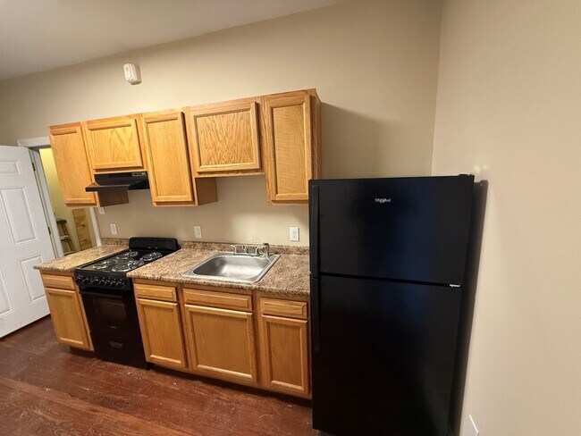 4015 Lancaster Ave in Philadelphia, PA - Building Photo - Building Photo