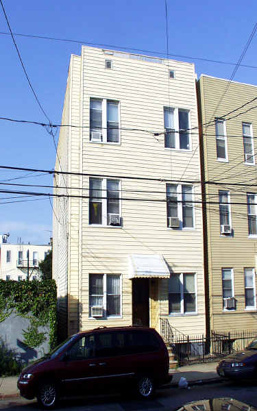 149 Hopkins Ave in Jersey City, NJ - Building Photo - Building Photo