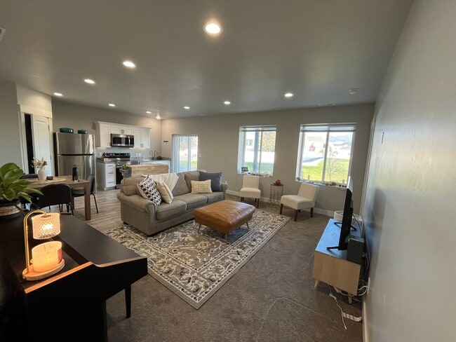 property at 7899 N Bristlecone Rd