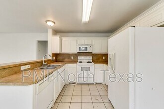 919 Farmington Rd in Howe, TX - Building Photo - Building Photo