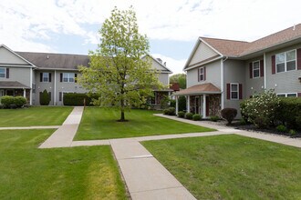 1200 Hillside Ave in Schenectady, NY - Foto de edificio - Building Photo