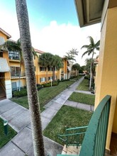 7280 NW 114th Ave in Doral, FL - Building Photo - Building Photo