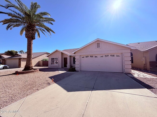 property at 2293 E Longhorn Pl