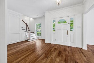 5210 Meadow Lake Ln in Houston, TX - Building Photo - Building Photo