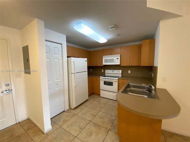 435 SW 12th Ave in Miami, FL - Building Photo - Building Photo