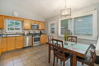 40 S Main St in Glen Ellyn, IL - Building Photo - Building Photo